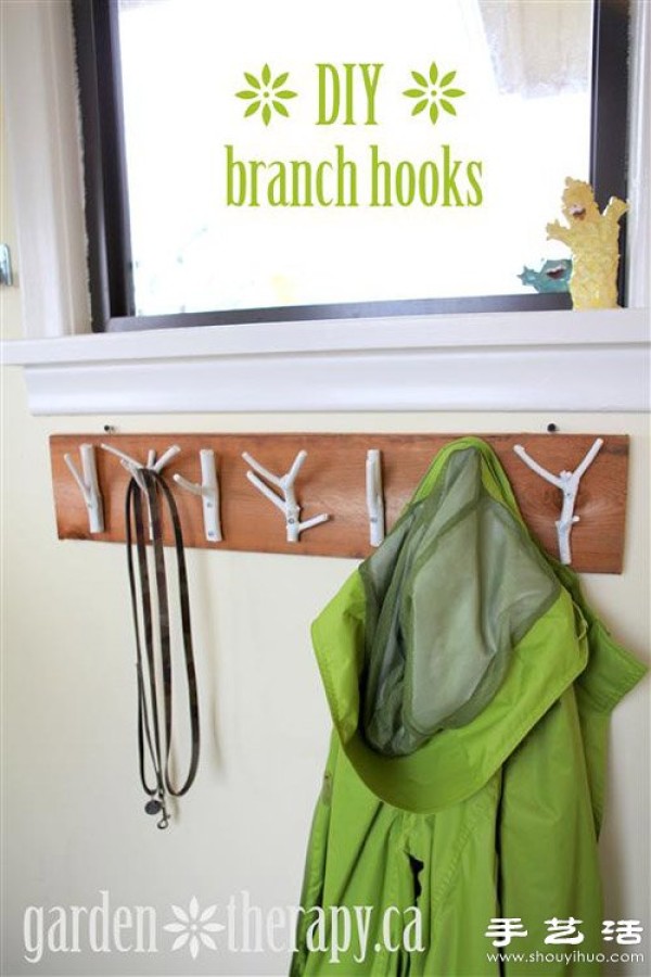 Handmade environmentally friendly clothes hangers made of branches + wooden boards