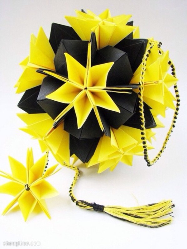 Appreciation of the beautiful handmade origami flower balls (1)