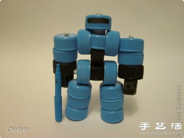 Plastic bottle caps are turned into treasures to make handmade RoboCop toys