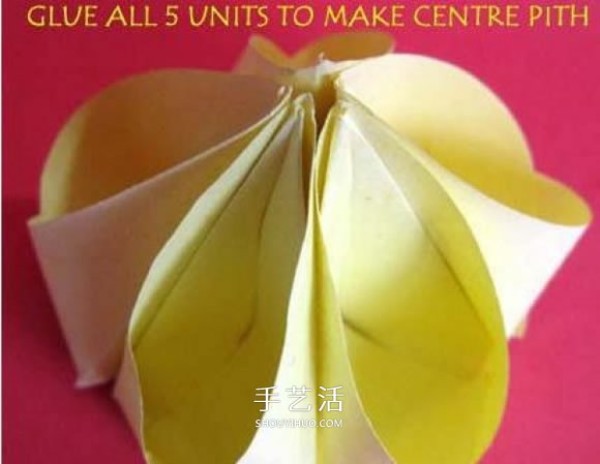 How to fold handmade crabapple flowers and illustrate the steps of origami crabapple flowers