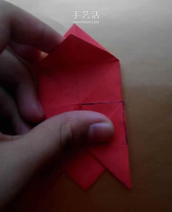 Childrens simple origami box tutorial: Illustration of the folding method of a tripod-shaped paper box