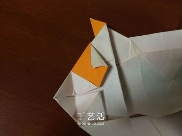 How to fold a complex three-dimensional sports car with detailed steps of origami sports car