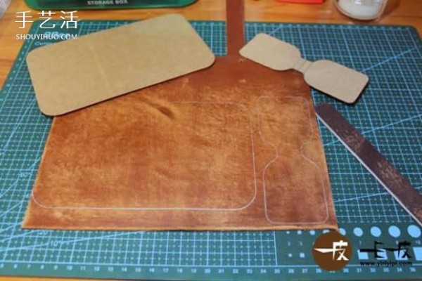 Handmade leather key bag making tutorial DIY key bag tutorial illustration