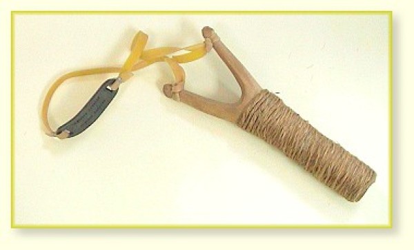 How to make a DIY slingshot with branches + rubber bands