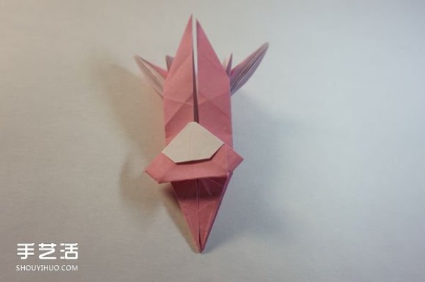 Origami Girls Step-By-Step Illustration and Complex Folding Tutorial for Girls