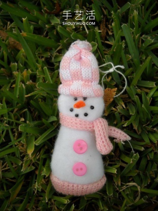 A collection of simple and cute handmade snowman pictures