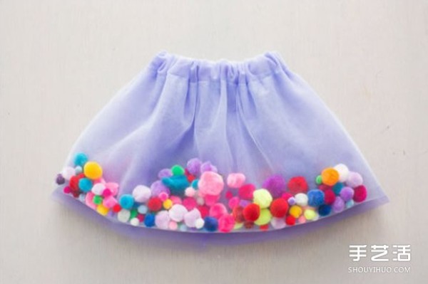 Illustration of how to make a super dreamy gauze skirt. Put the yarn ball into the gauze skirt! 