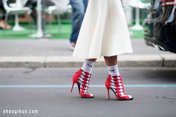 The 40 most innovative pairs of womens shoes for girls at fashion week