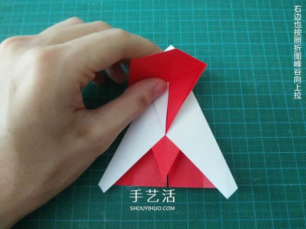 Illustrated tutorial on how to fold a Christmas crane. How to fold a Christmas crane." border="0" width="580" height="435" src="https://img.111diy.com/timthumb.php?src=/d/file/20220112/ztdnti1gsgo.jpg" /></p>
<p align="center"><img alt="Illustrated tutorial on how to fold a Christmas crane How to fold a Christmas crane"  alt=