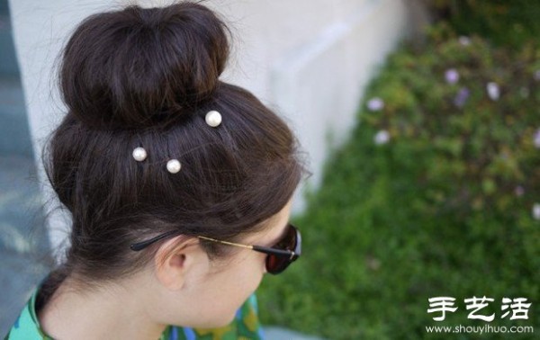 Handmaking Tutorial of DIY Pearl Hairpins with Black Hairpins