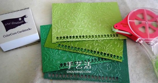 How to make a beautiful Christmas tree greeting card to send sincere blessings to friends