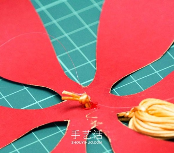 Illustrated tutorial on how to make handmade Lantern Festival lanterns