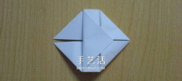 Simple Heart-Shaped Origami Illustrated Tutorial How to Fold Handmade Hearts Steps