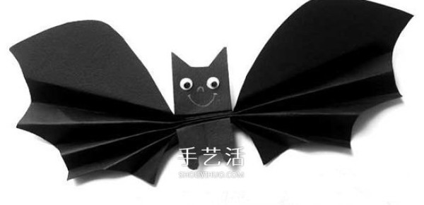 Tutorial on making small bats from cardboard, simple Halloween bat decoration DIY