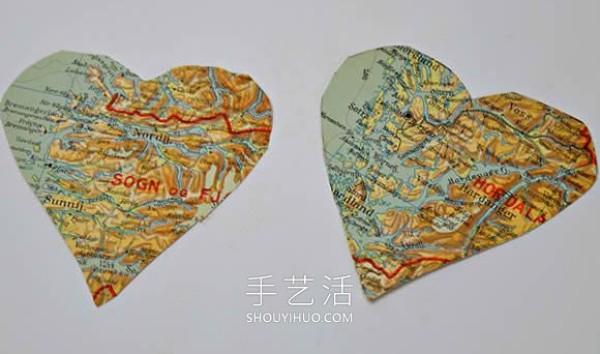 Tutorial on how to make a Valentines Day love gift bag by hand using an old map