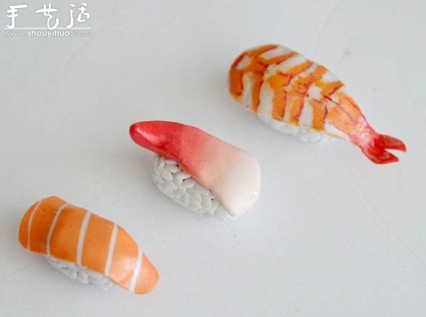 Tutorial on DIY delicious sushi with jewelry mud