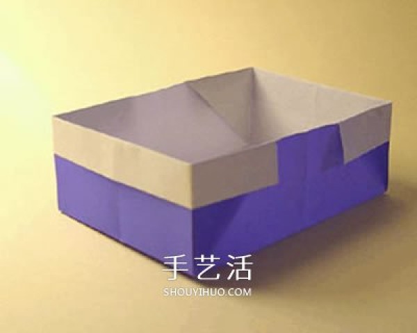 The folding method of a simple square paper box can be used as a garbage box