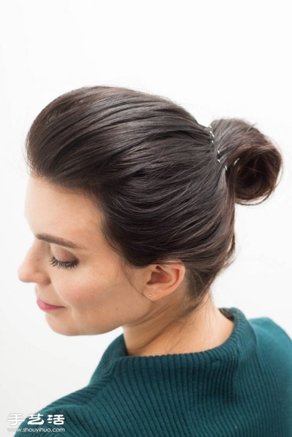 Hairpins can also create new tricks and 15 pretty hairstyles can be easily completed