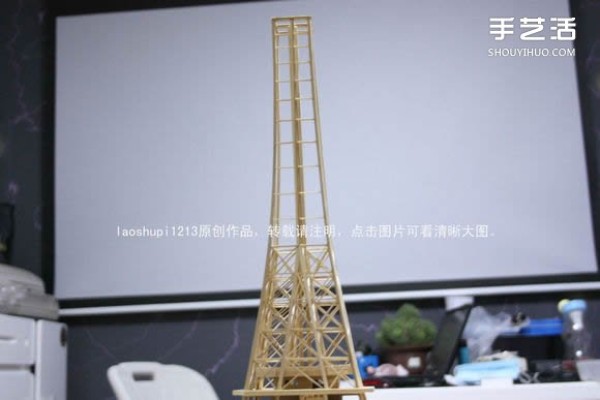 A detailed illustrated tutorial on making a model of the Eiffel Tower using chopsticks and bamboo skewers