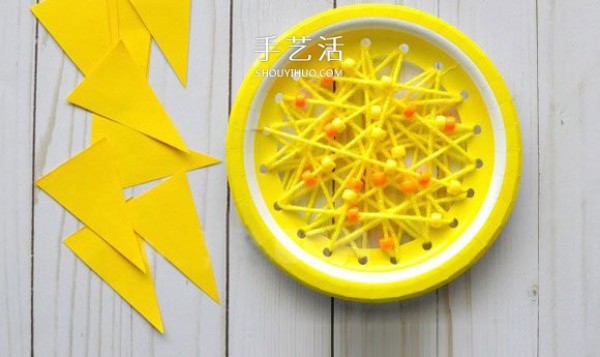 Kindergarten handmade sun tutorial, simple paper plate sun making picture