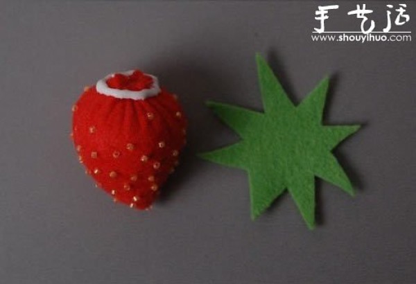 Handmade fabric DIY strawberry making