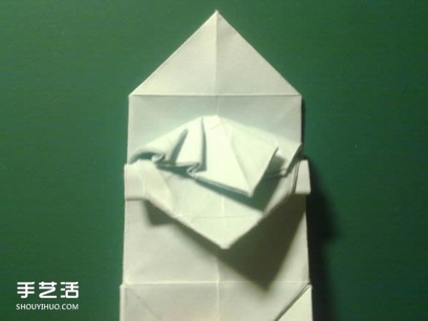 Detailed illustration of the folding process of Hatsune Miku origami