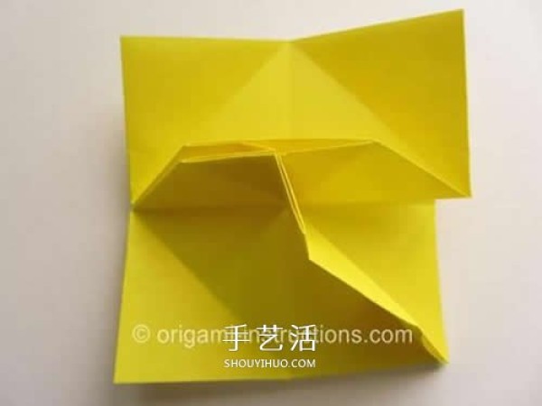 New method of folding a rotating rose, step-by-step diagram of origami rotating rose