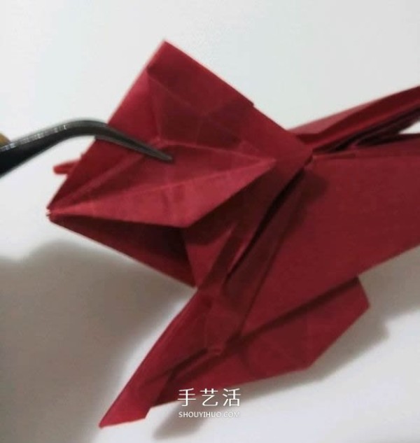 The process of folding the auspicious beast Kirin, the illustrated process of folding the Origami Tetsushi Kamiyas Kirin