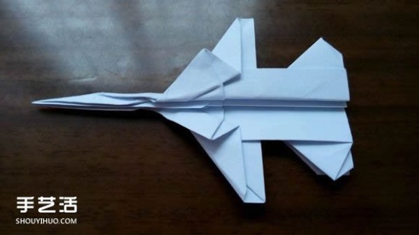 How to use paper to fold a fighter jet and illustrate how to fold an A4 paper fighter jet