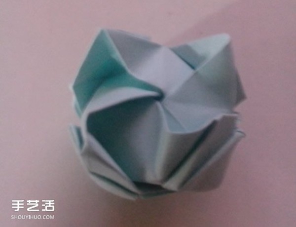 How to fold a paper rose, step by step, handmade three-dimensional rose origami illustration