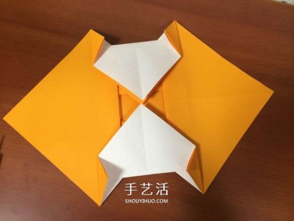 How to fold a complex three-dimensional sports car with detailed steps of origami sports car