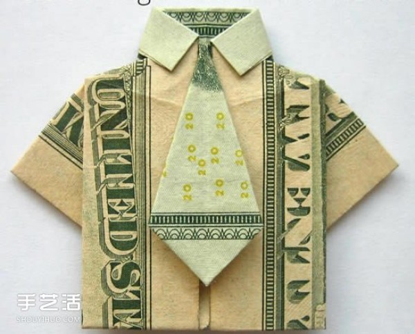 Illustrated tutorial for U.S. dollar origami short-sleeved T-shirt comes with a cute little tie