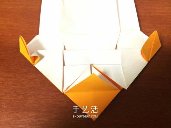 How to fold a complex three-dimensional sports car with detailed steps of origami sports car