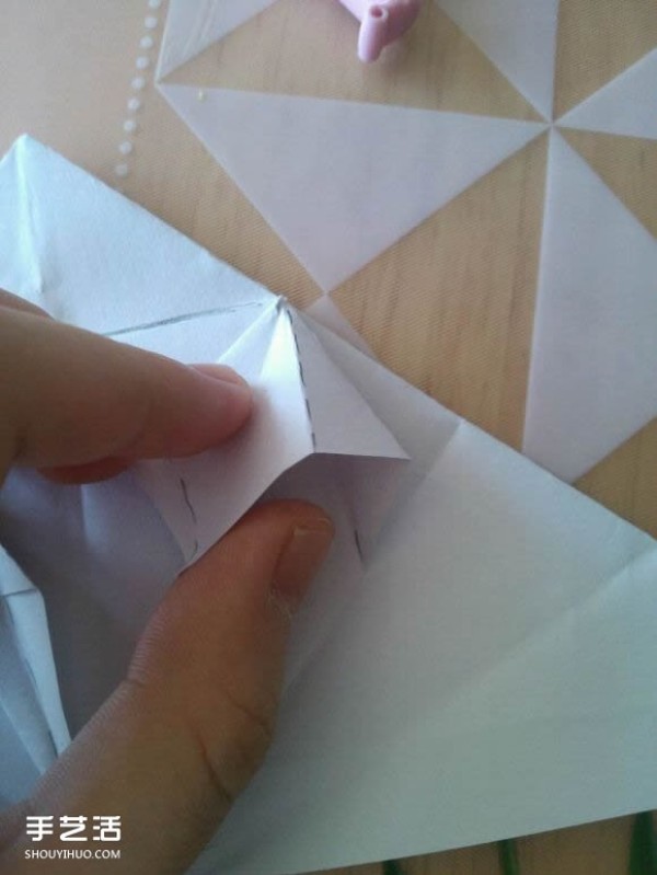 Origami diagram of a grand piano and how to fold a three-dimensional grand piano step by step