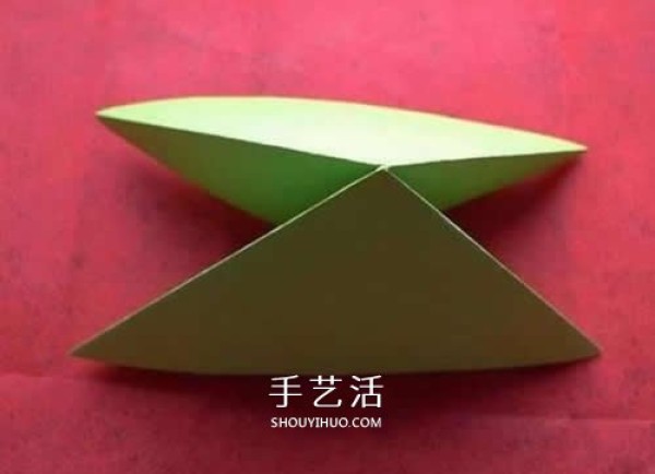 Illustration of hand-folded lilies, steps of folding simple paper lilies