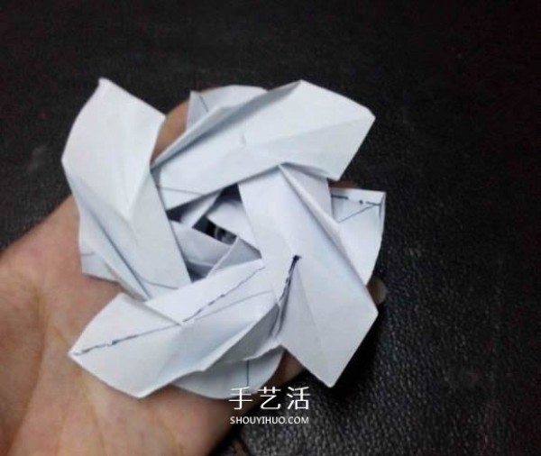 Ninis roses folding method and the steps to make a beautiful paper rose origami