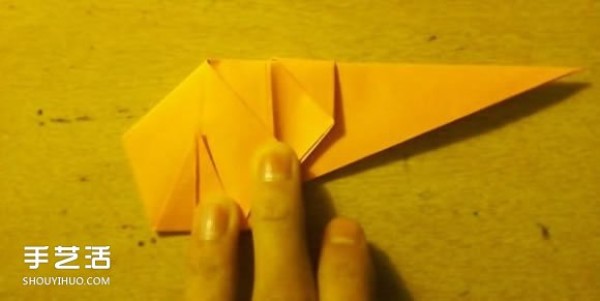 How to fold an elephant using paper flat.Elephant origami illustration