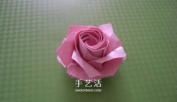 Fukuyama Rose Folding Illustrated Tutorial with clear and large pictures of Fukuyama Rose Origami