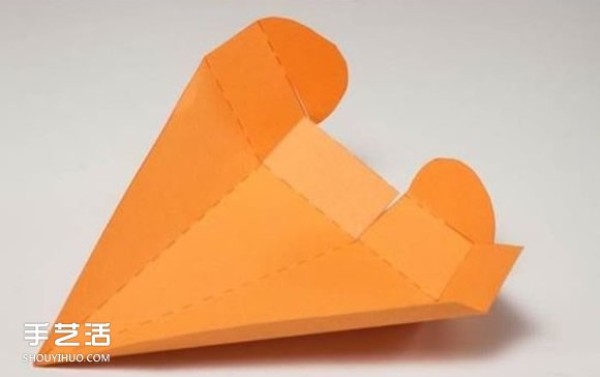 Origami carrot folding method and illustration of how to make a carrot packaging box