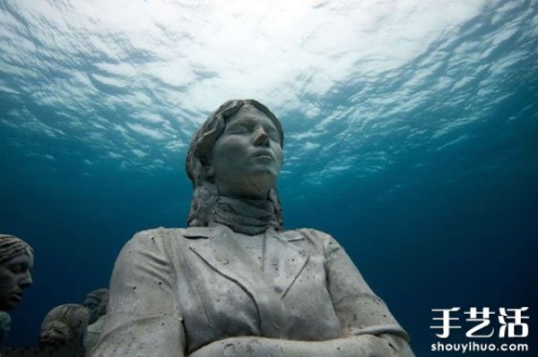 Underwater Sculpture "The Evolution of Silence" Appreciation