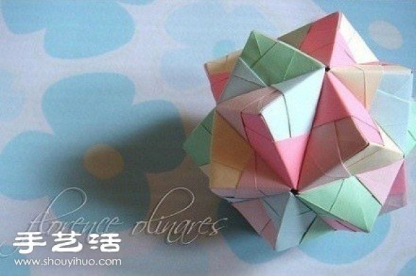 Appreciation of exquisite handmade three-dimensional origami works