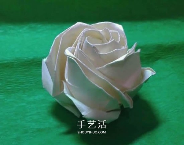 Practice on folding beautiful paper roses before Valentines Day