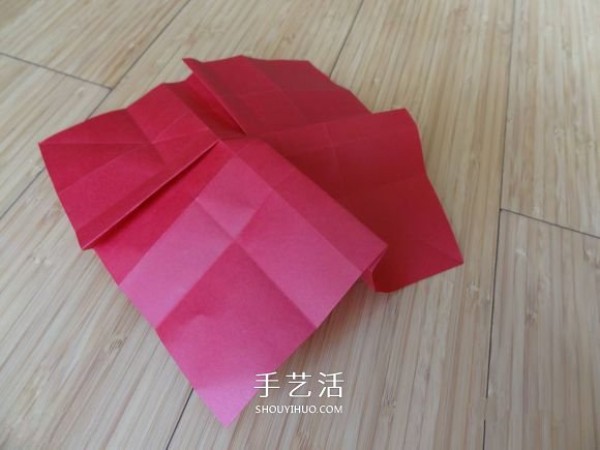 Represents beauty and love! Step-by-step illustration of handmade origami roses