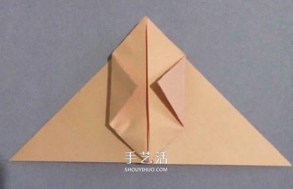 A simple folding method of three-dimensional rabbit, childrens origami rabbit illustration