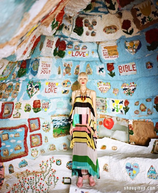 Fashion Photography: Take you to the Redemption Mountain to enjoy the colorful baptism of love