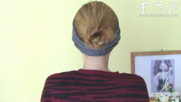 60 seconds DIY the most fashionable winter hairstyle