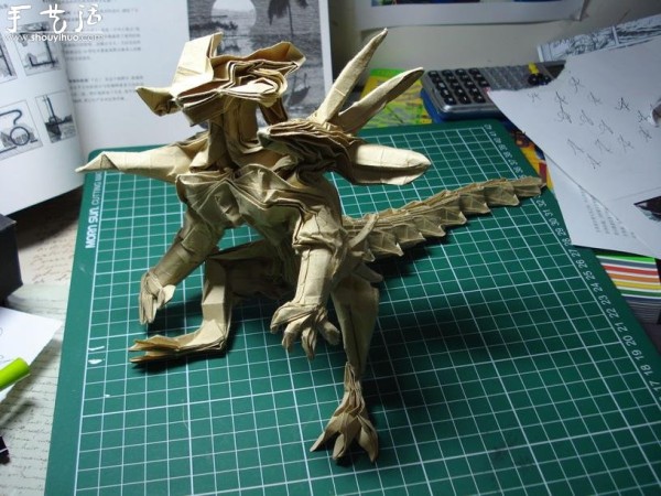 Appreciation of the origami work of the Diablo Big Pineapple