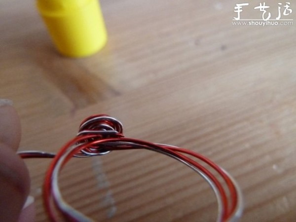 Tutorial on DIY small and fresh rings on wires