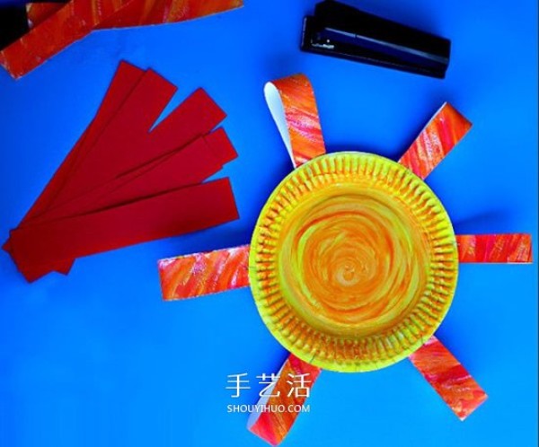 How to make small flower gifts from small handmade paper plates on Kindergarten Teachers