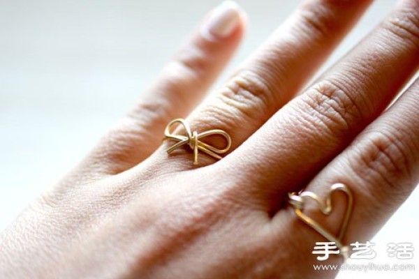 Illustrated Tutorial on Handmade Bow Rings with Jewelry Copper Wire